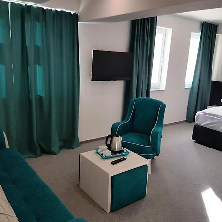 Hotel Sax Gracanica Gracanica  Экстерьер фото