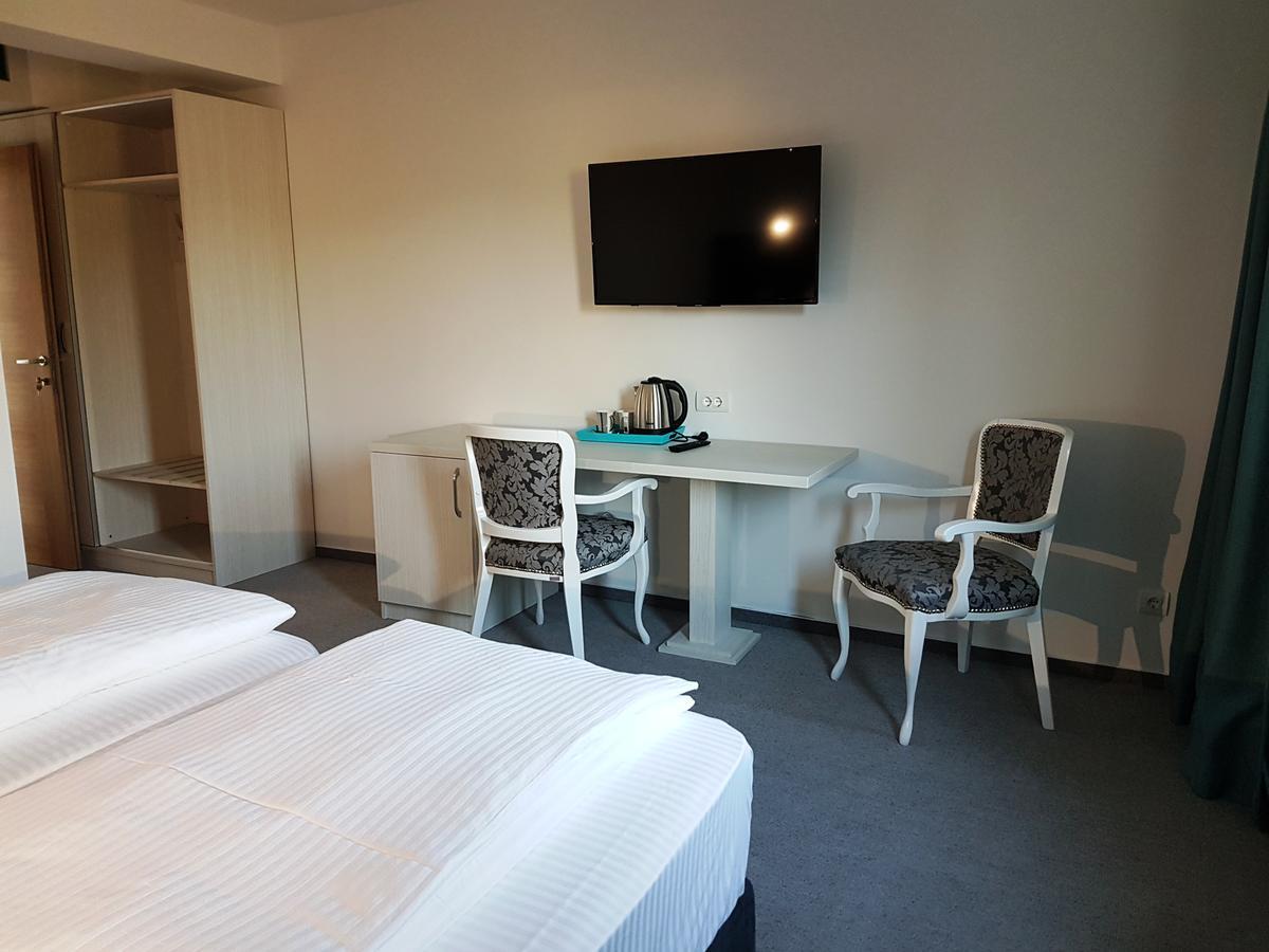 Hotel Sax Gracanica Gracanica  Экстерьер фото