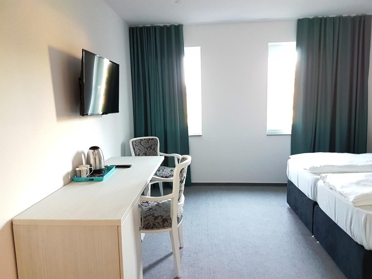 Hotel Sax Gracanica Gracanica  Экстерьер фото